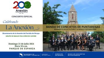 Músicos con la catedral de Puntarenas de fondo