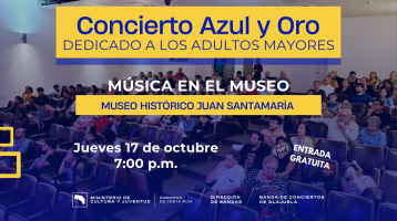 Público adulto mayor disfrutando un concierto de la BA